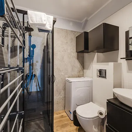 Apartament Rynek Jezycki Roof Loft *